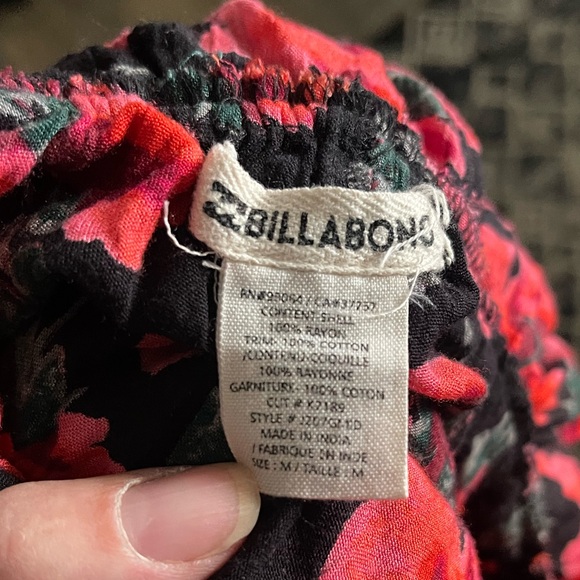 Billabong Romper - Picture 9 of 9